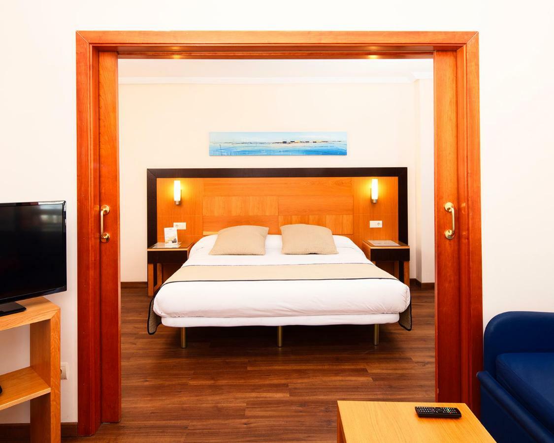 Hotel Bonalba Alicante El Campello Esterno foto